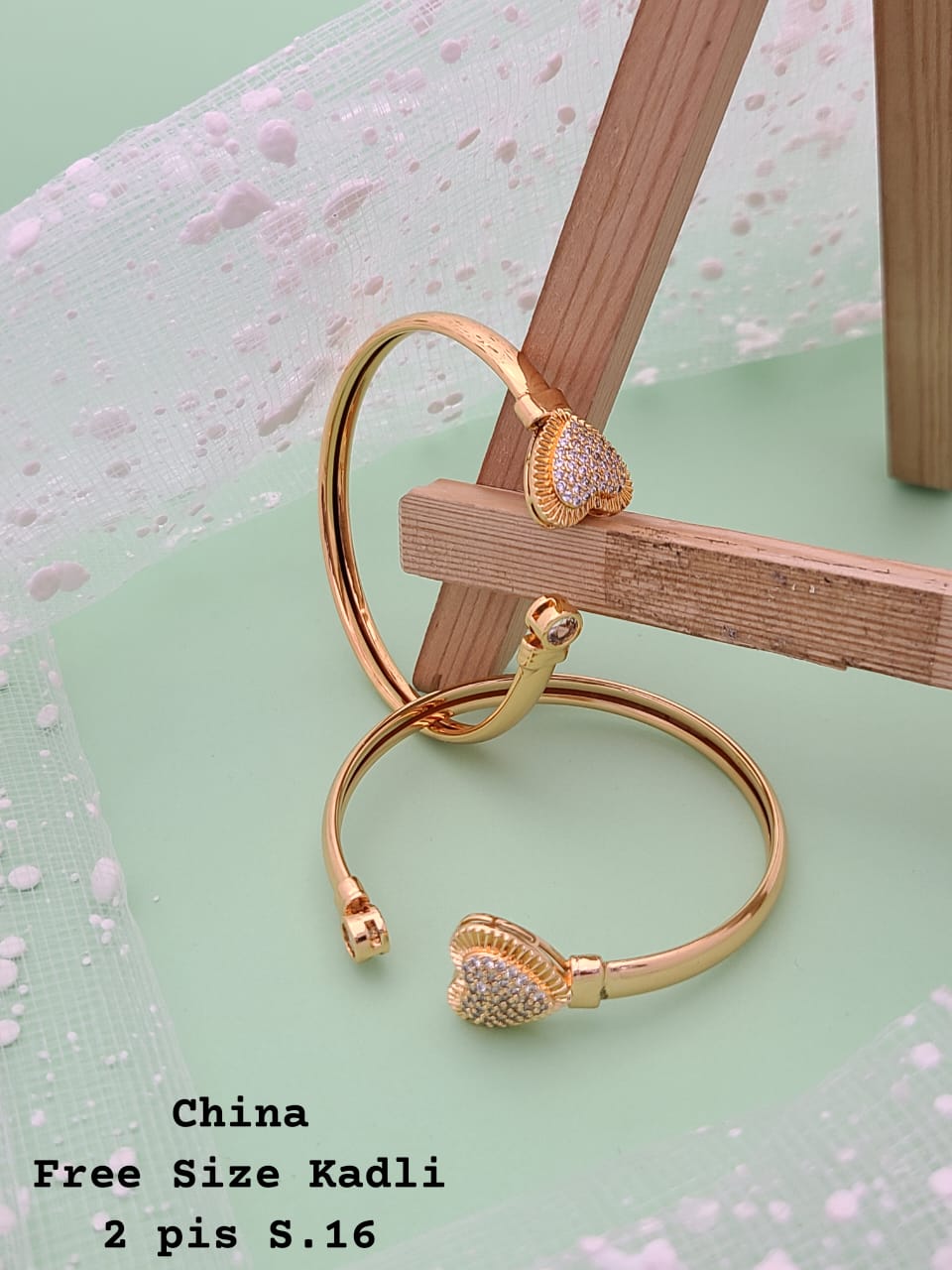 China Designer Daily Wear Kadli Bracelets Wholesale Price In Surat
